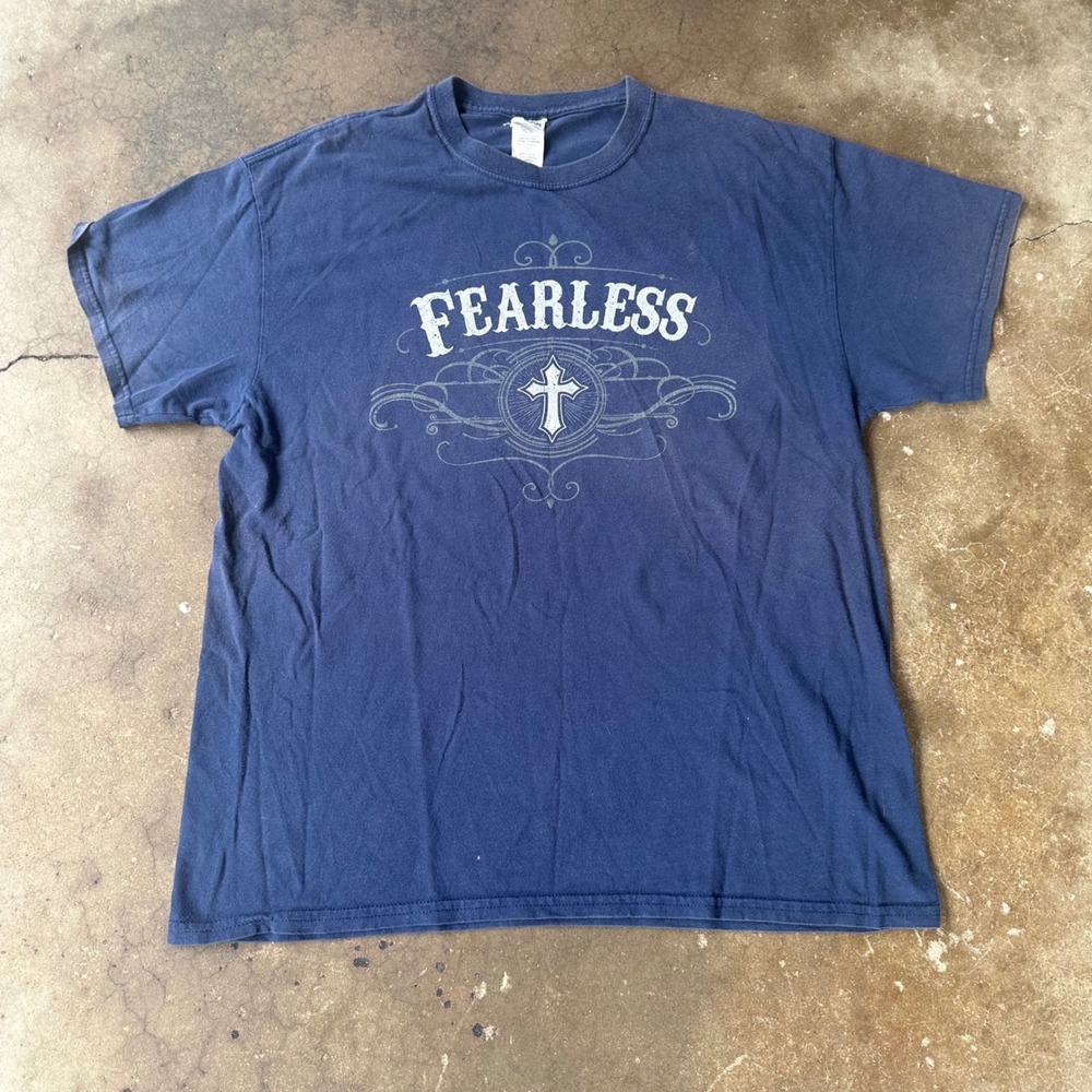 Gildan Graphic T-Shirt Mens Large Navy Blue Fair Fearless Cross Religious